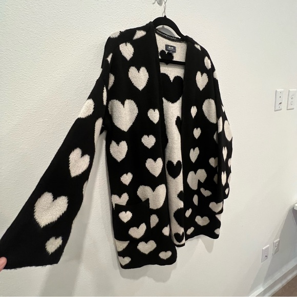 Anthropologie Maeve Halley Hearts Cardigan In Black/White | Size M/L oversized - Picture 10 of 16